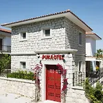 Hotel Puka
